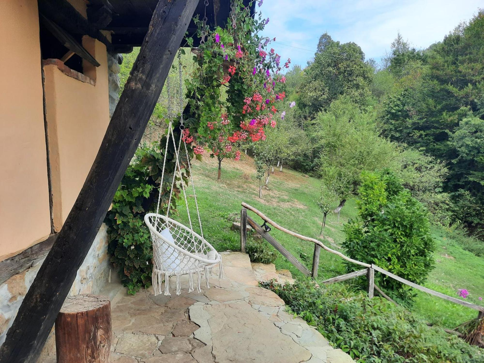 Guest House Kandaferi 2 Elena Exterior photo