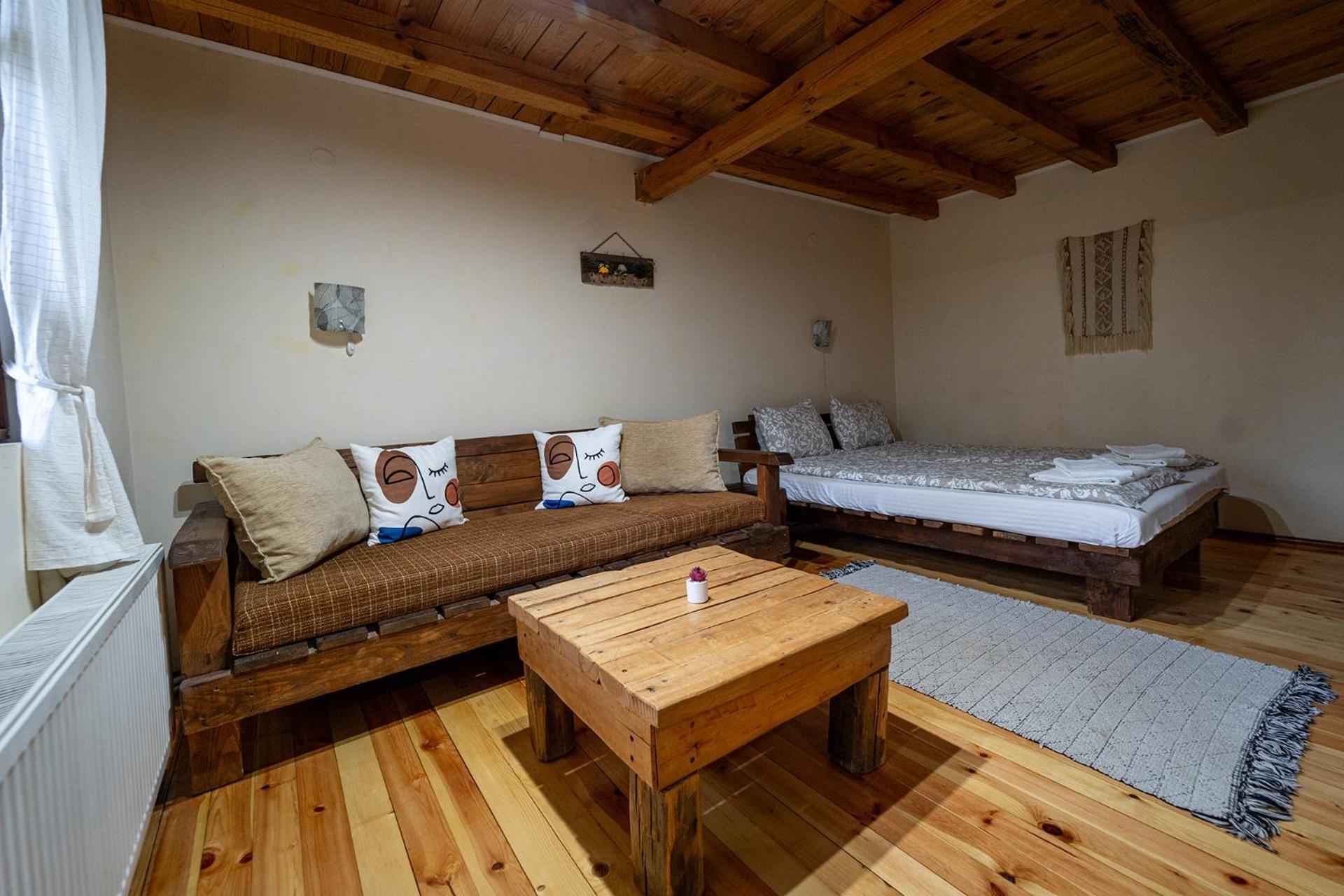 Guest House Kandaferi 2 Elena Exterior photo